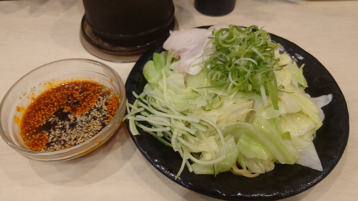 今日は日帰り。カミさんに頼まれたのではっさく大福買って駅の辛部で