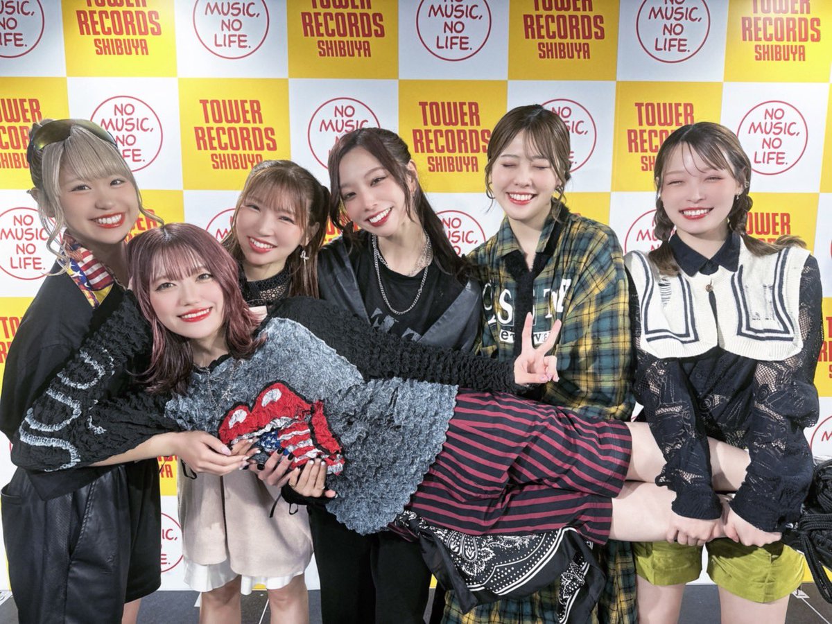 𝐓𝐡𝐚𝐧𝐤 𝐲𝐨𝐮 】 Finallyの自由すぎるリリイべ 〜扉の前で大騒ぎ