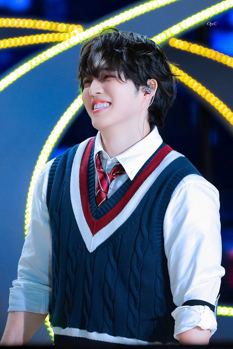 ·OptU·Scoups· tweet media