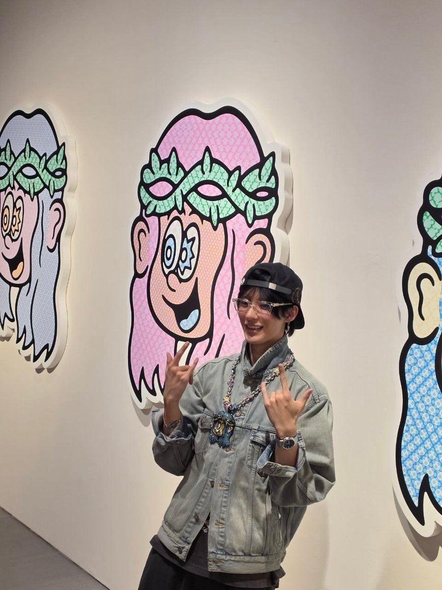 반항아 tweet media