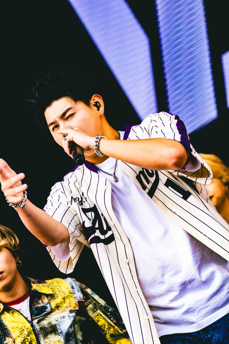 FM802 tweet media