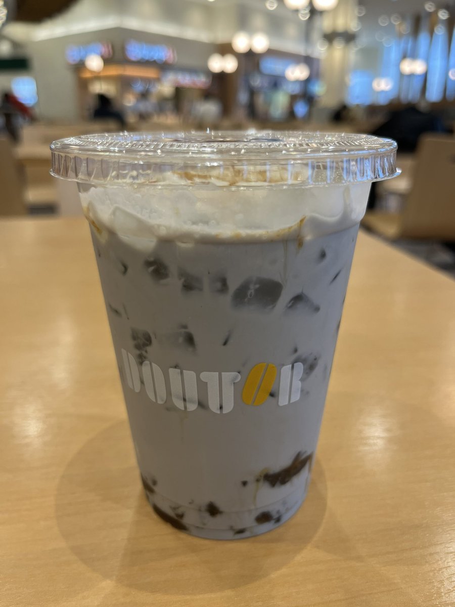 cew____720's tweet photo. ドトールのやつ飲めた😋 https://t.co/V0TtZJVzL8