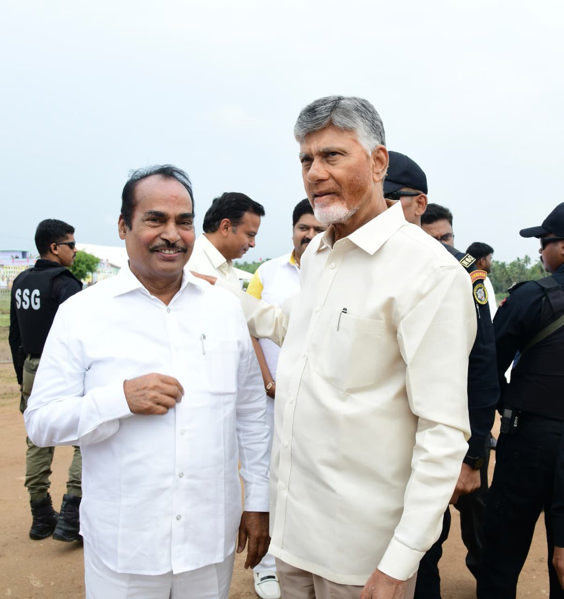 AP Official News tweet media