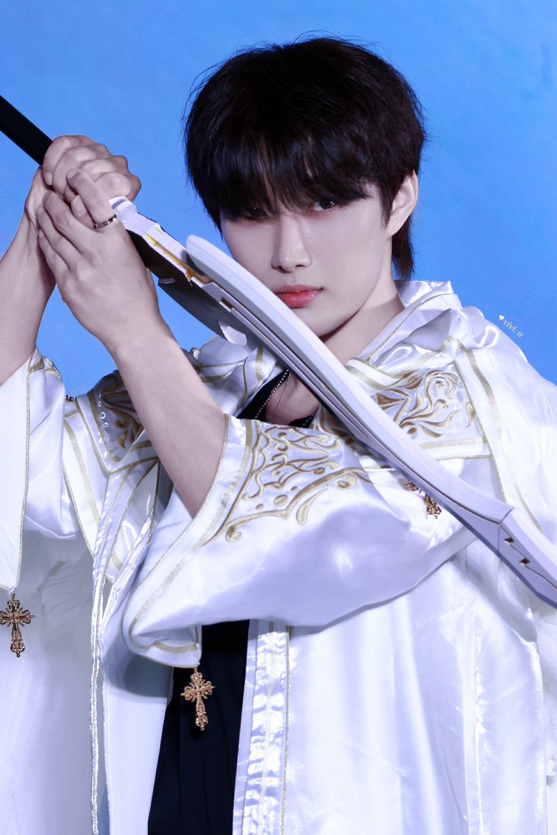 vivi.aaa tweet media