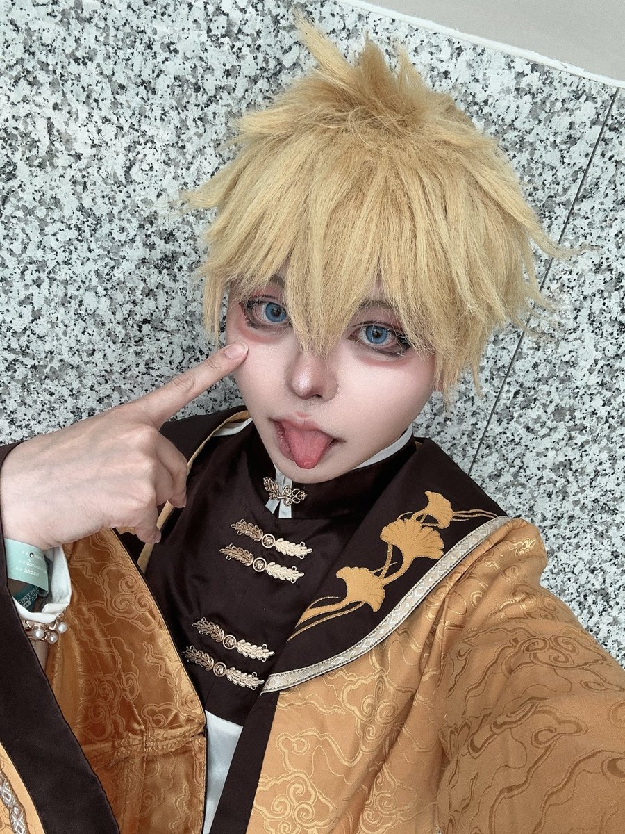 ヒッチ tweet media