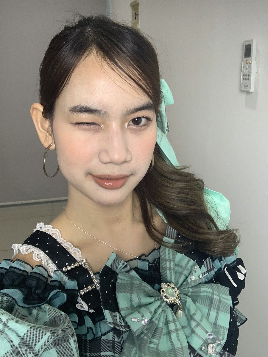 Lemon_Ratu's tweet photo. Jangan lupa join live yaa hari inii💋🤍 https://t.co/uUbnV0Bt5W
