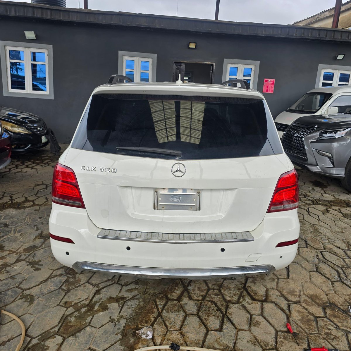 Harkeem47's tweet photo. 🇳🇬 Neatly used Mercedes Benz GLK350 

Year: 2015 on belt  

📍Lagos 

Price: ₦11.5M 

WhatsApp only: +2348067132096

Jeriq Davido Blaqbones Amaechi Ebuka Gowon Wike Carter Efe Nigeria Green card https://t.co/uD3aUteRKJ