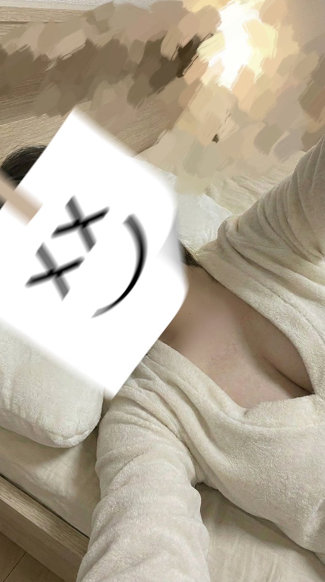 MfYm79's tweet photo. myfans新しい動画上げました！！

過去最長だし顔も一部モザイク外れて見えちゃってますが気にしないでください(?) https://t.co/LyWX0zb8AV