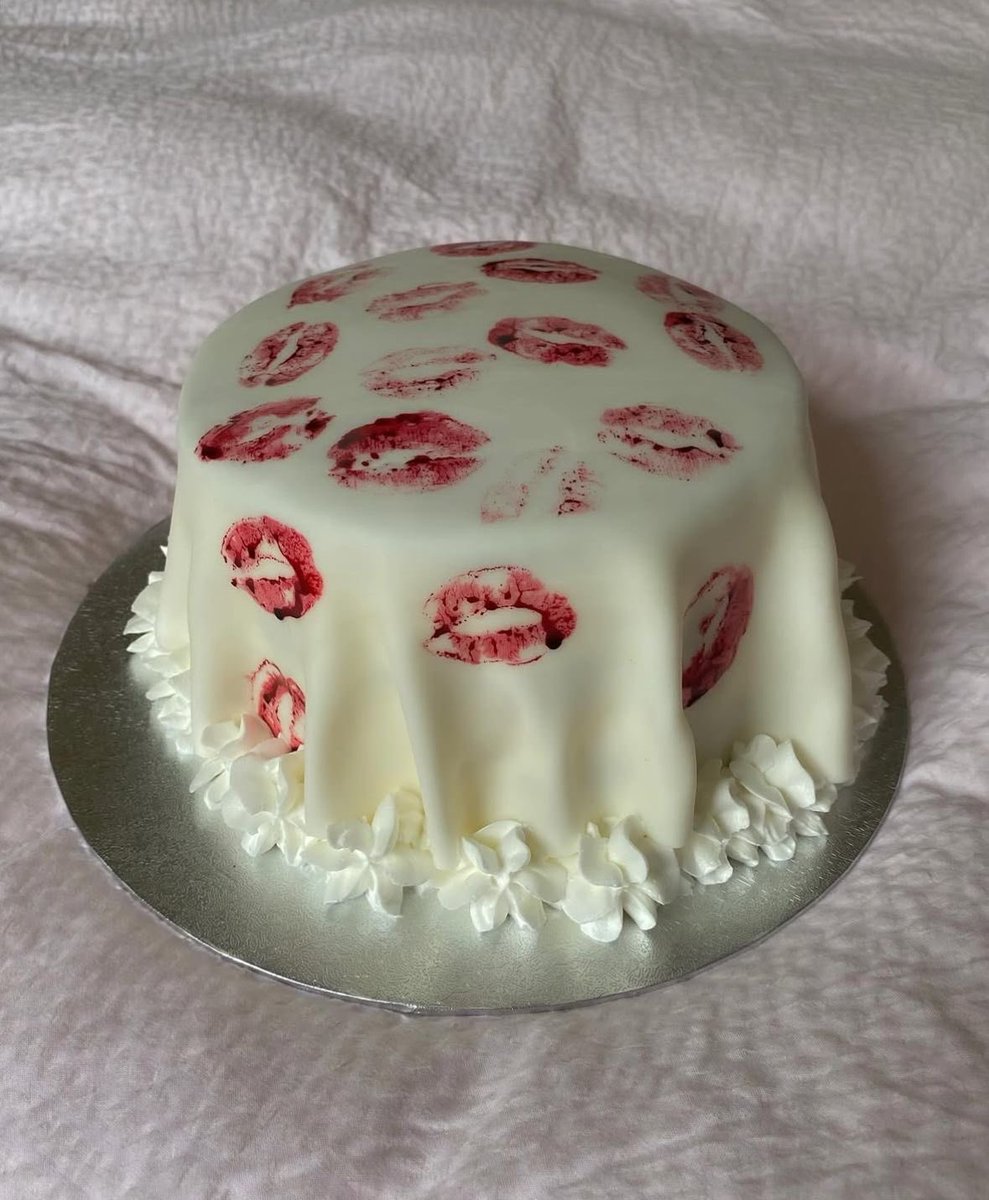 3_Cillc's tweet photo. -💋🍰' https://t.co/SW9FK2SKgM