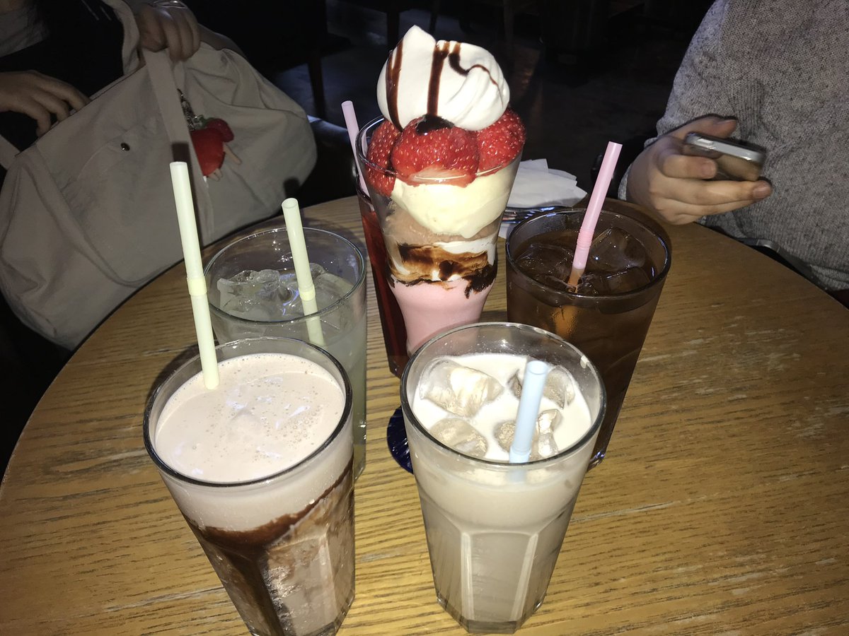 mozzimozio's tweet photo. 똥 https://t.co/gZVKMt2pdO