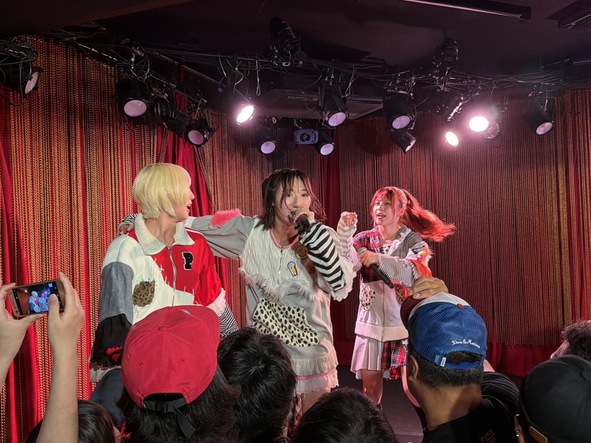 tsunetsuneo1's tweet photo. ASPロスを埋めることができるのか？という気持ちで始まったんだけど、一気に気持ち持っていかれた！！
次も絶対行く！
楽しかった！！
Tシャツも買ってしまった！！！

#PIGMONZ
#PIGMONZ福岡 https://t.co/uTbRo4Z7g6