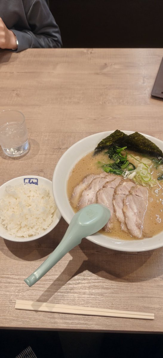 yasuo0925's tweet photo. シメに仙台っ子ラ一メン！ https://t.co/Hgo4TzLdls