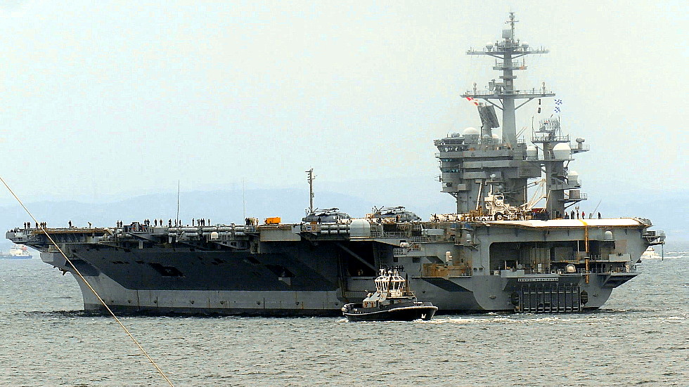 agcdetk's tweet photo. 2026年5月23日
米空母ジョージ・ワシントン USS George Washington CVN-73は 定期パパトロールへ横須賀を出港。
先行して巡洋艦のロバート・スモールズ USS Robert Smalls CG-62も同行出港と思われる。
九州沖でCVW-5の艦載機のCQを実施した後本格的なパトロールへ展開。

動画https://t.co/4cUVxEKgrS https://t.co/OmNY2DKrw0