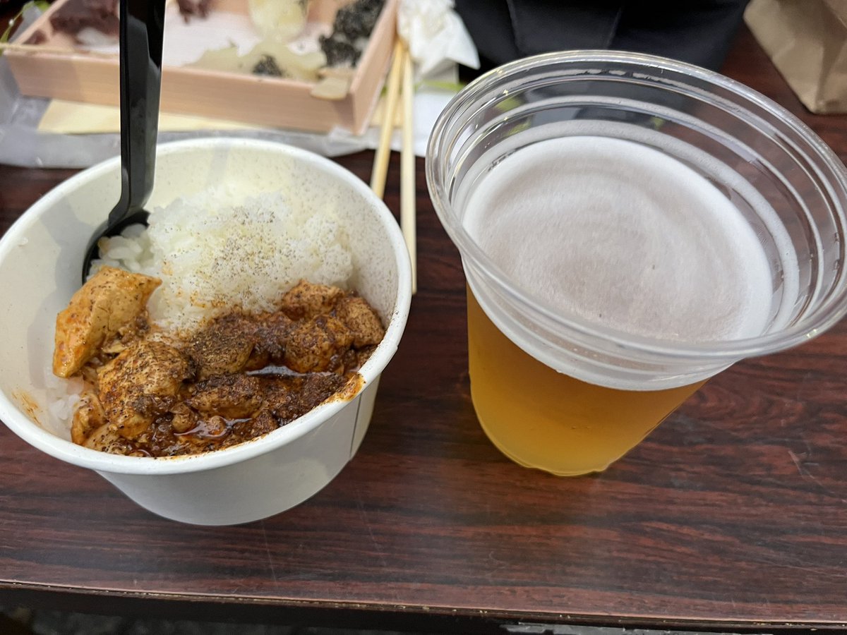ナスナカ tweet media