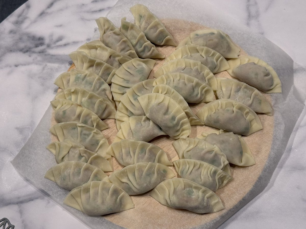 nw_engineer's tweet photo. 餃子パーティ🥟 https://t.co/ifG3iMelsH