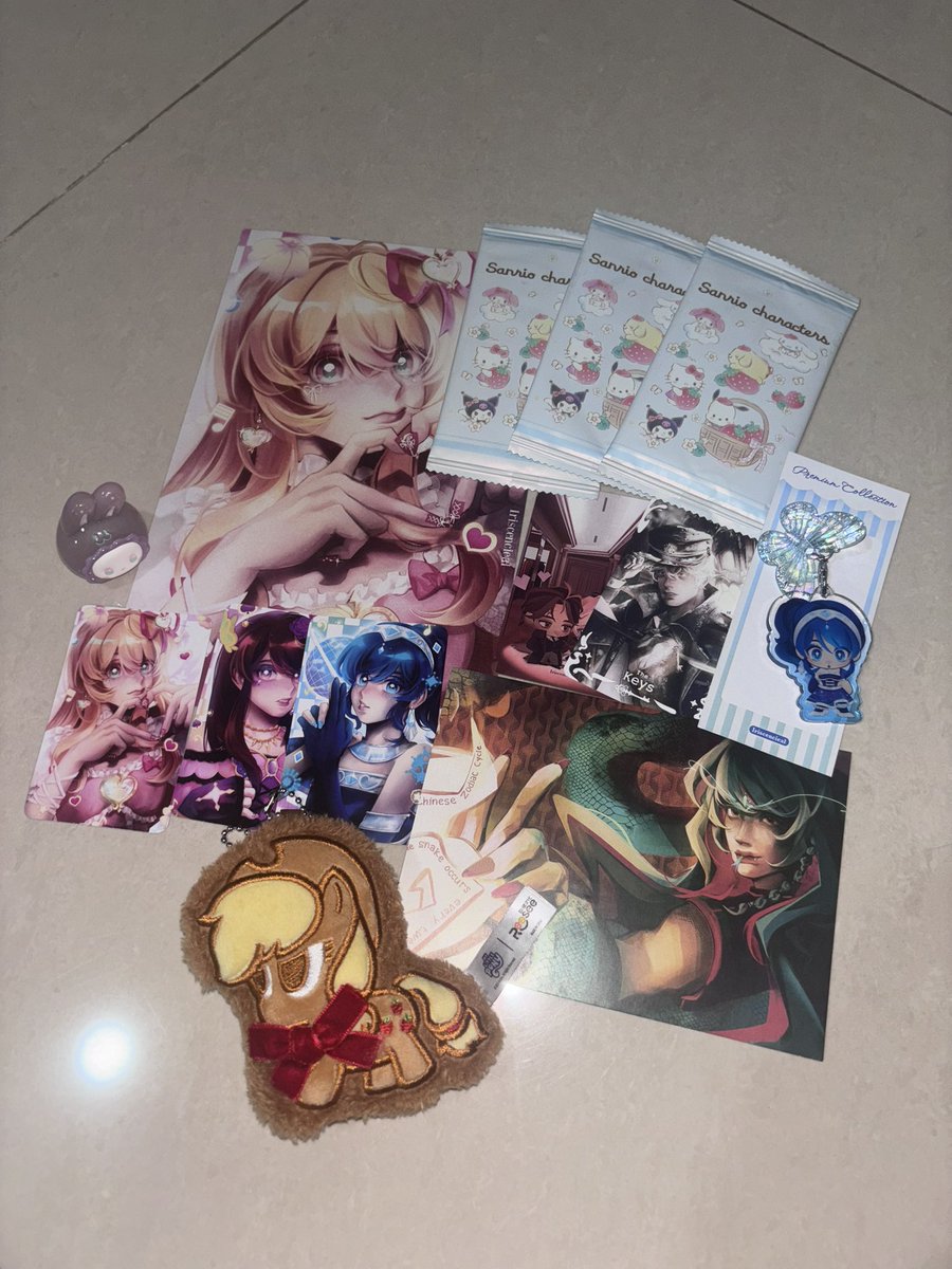 runreira's tweet photo. i just realized i havent posted my cf haul here…… otsufuro 💖 https://t.co/1B7A2eK5PE