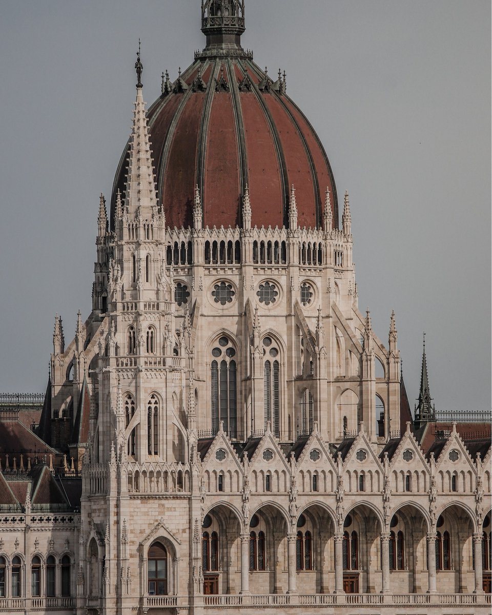 NatureRoot88's tweet photo. Budapest Hungary https://t.co/MO1a670uPD