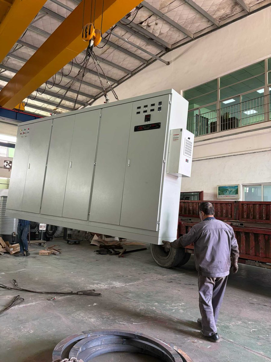YDMetallizer's tweet photo. Delivered a new roll to roll (R2R) #metallizer in our city.
 #metallizing #machine #plastic #film #papar #pvdcoating #vacuumcoating #PVD #vacuum #metallize #packaging https://t.co/nuSoVkTkwn