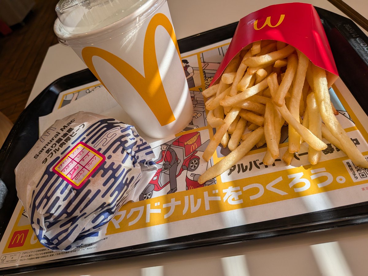 鯱 tweet media