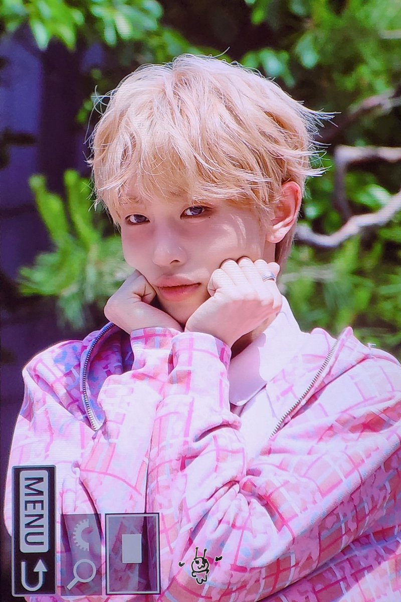 𝚂𝙸𝙳𝙴 tweet media