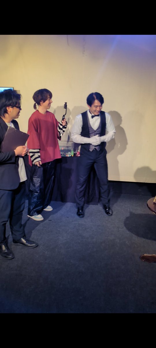 Aicosou's tweet photo. #笑う奇妙な館
昨日とか今日とか。
謎解き得意じゃなーい。と言っていながら、これは楽しいんです😊
今回は
隆範さん、かわもとさん、D納言ちゃん、そして、永石さん！
永石さんは、人狼とかで観てたから。
あたしにとってはスペシャルすぎる‼️
いつも、舞台上で見てる皆さんがこんなに間近でお芝居も見られて直接聞き取りもできて。
いやー、楽しい😊

謎解き得意じゃなくても
話しかけるのが苦手でも。
楽しめますよ‼️