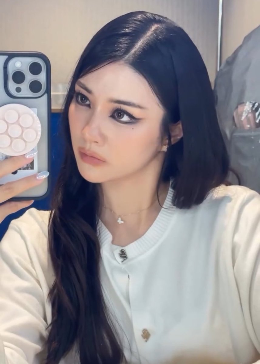 ginnynator tweet media