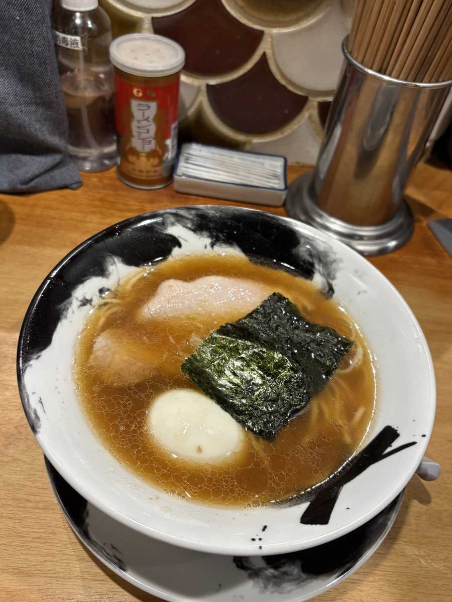 ぴいやま tweet media