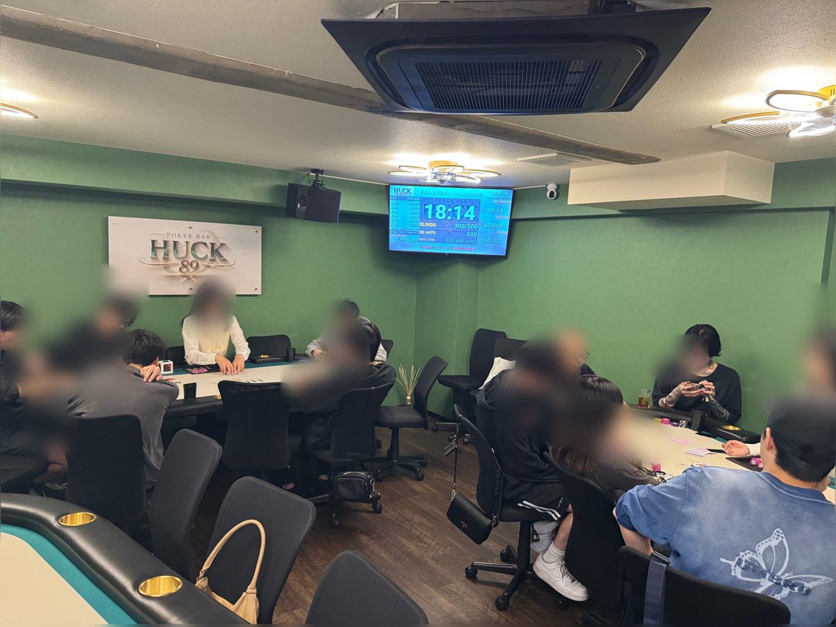 89Kabuki's tweet photo. ⭐️企業協賛トーナメント⭐️

2テーブルになりました‼️
10名様で進行中です✨️

詳しくは⬇️
https://t.co/Ii2ZJ7914S

レイトレジストは19:00⏰

ご来店お待ちしております🤝

 #HUCK 
  #HUCK歌舞伎
 #ポーカー
 #POKER https://t.co/XhTNJnRDsk