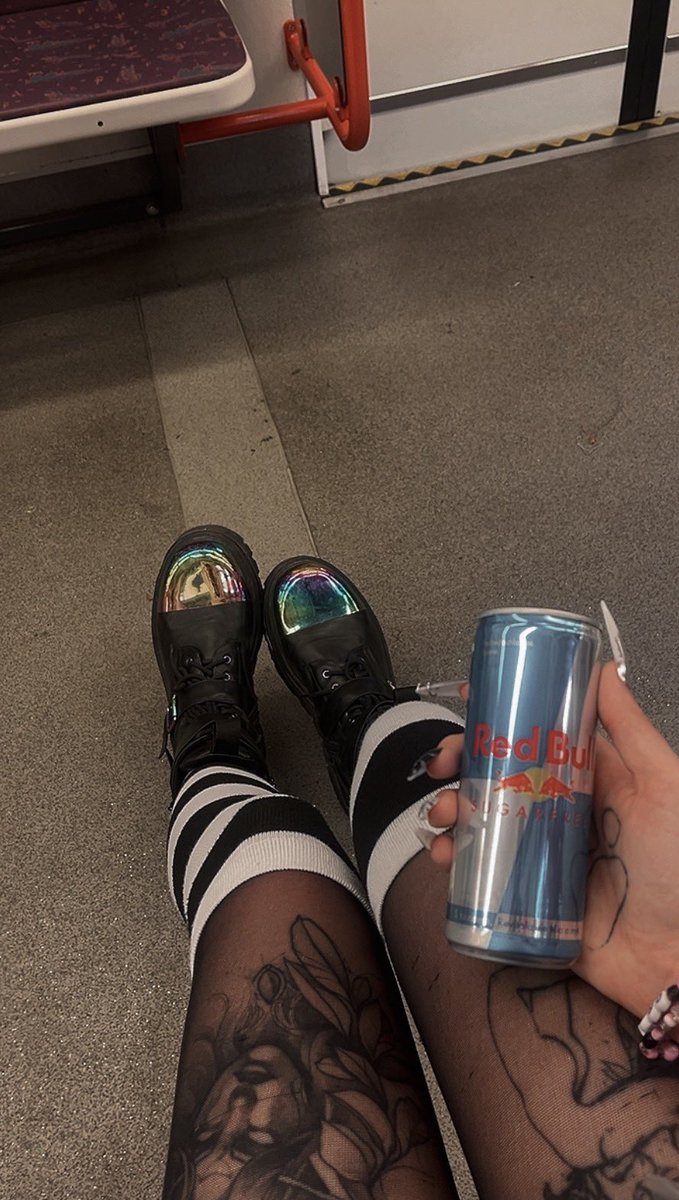 decayeddex's tweet photo. my thighs are so disgusting wtf https://t.co/4JqQfq0JDy