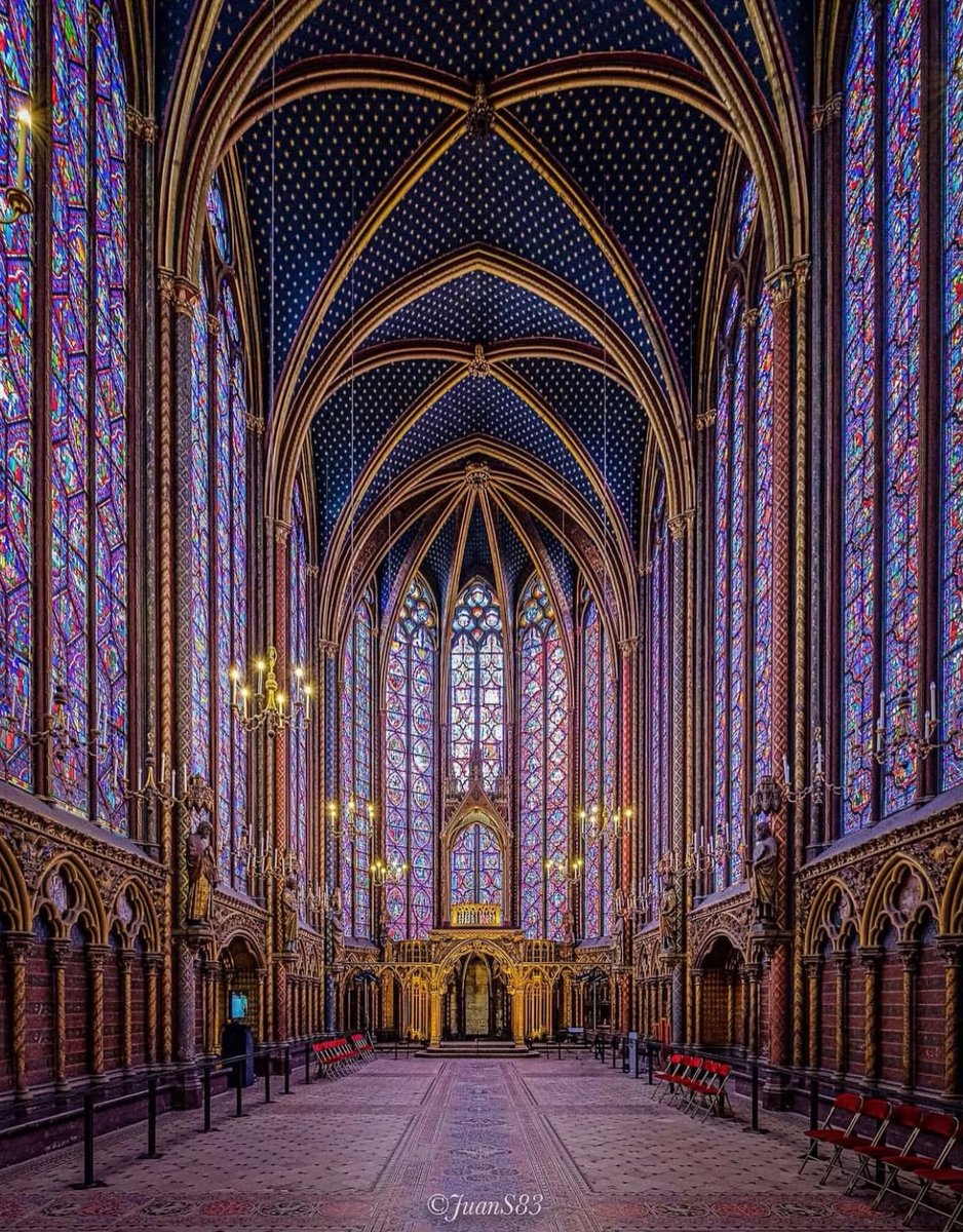 TravelDestiny10's tweet photo. Sainte- Chapelle Paris, France 🇫🇷 https://t.co/65izhDULmB