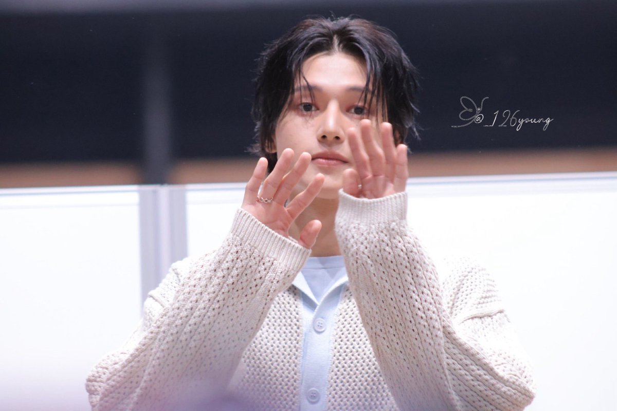 wooyoung pics tweet media
