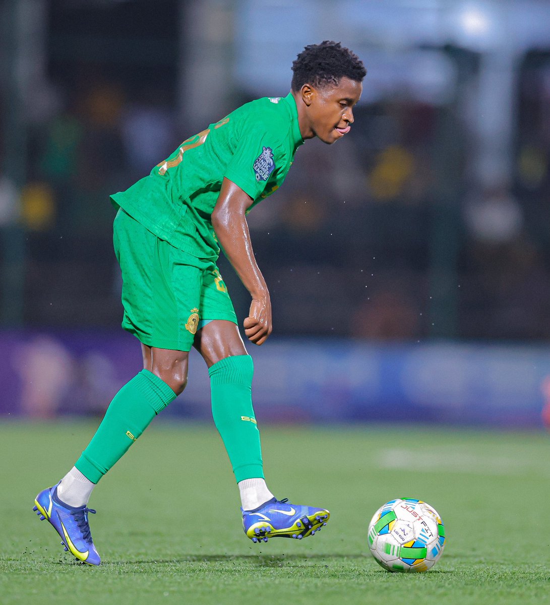 luofootball's tweet photo. Star-boy taking the Tanzanian league personal https://t.co/mJSiDMNkQb