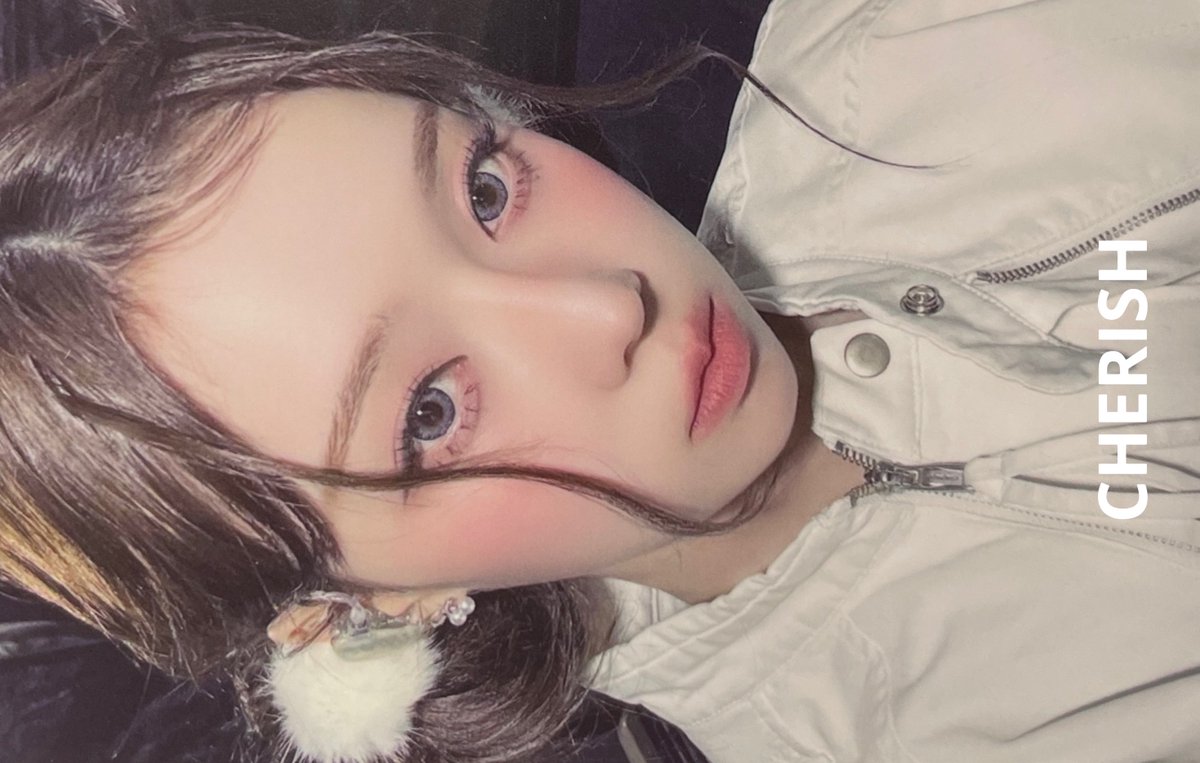 CHERISH_ae's tweet photo. [CHERISH_scan]
에스파 리치맨 럭드 특전 포카 [kms]
aespa Rich man Lucky draw [kms]

ENERGY ver

#aespa #KARINA #GISELLE #WINTER #NINGNING #카리나 #지젤 #윈터 #닝닝 https://t.co/DAIBA3draJ
