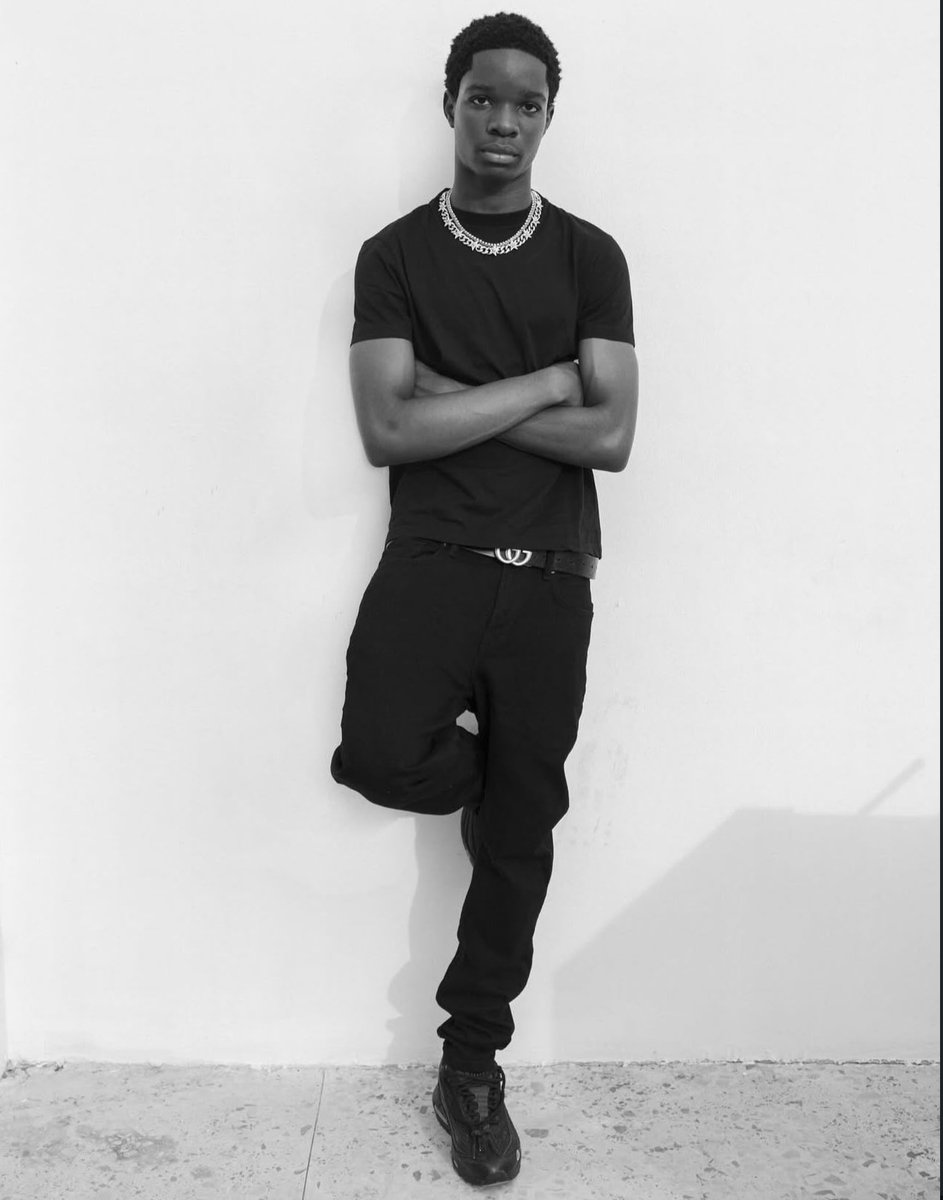 son of big wiz 🌱 tweet media