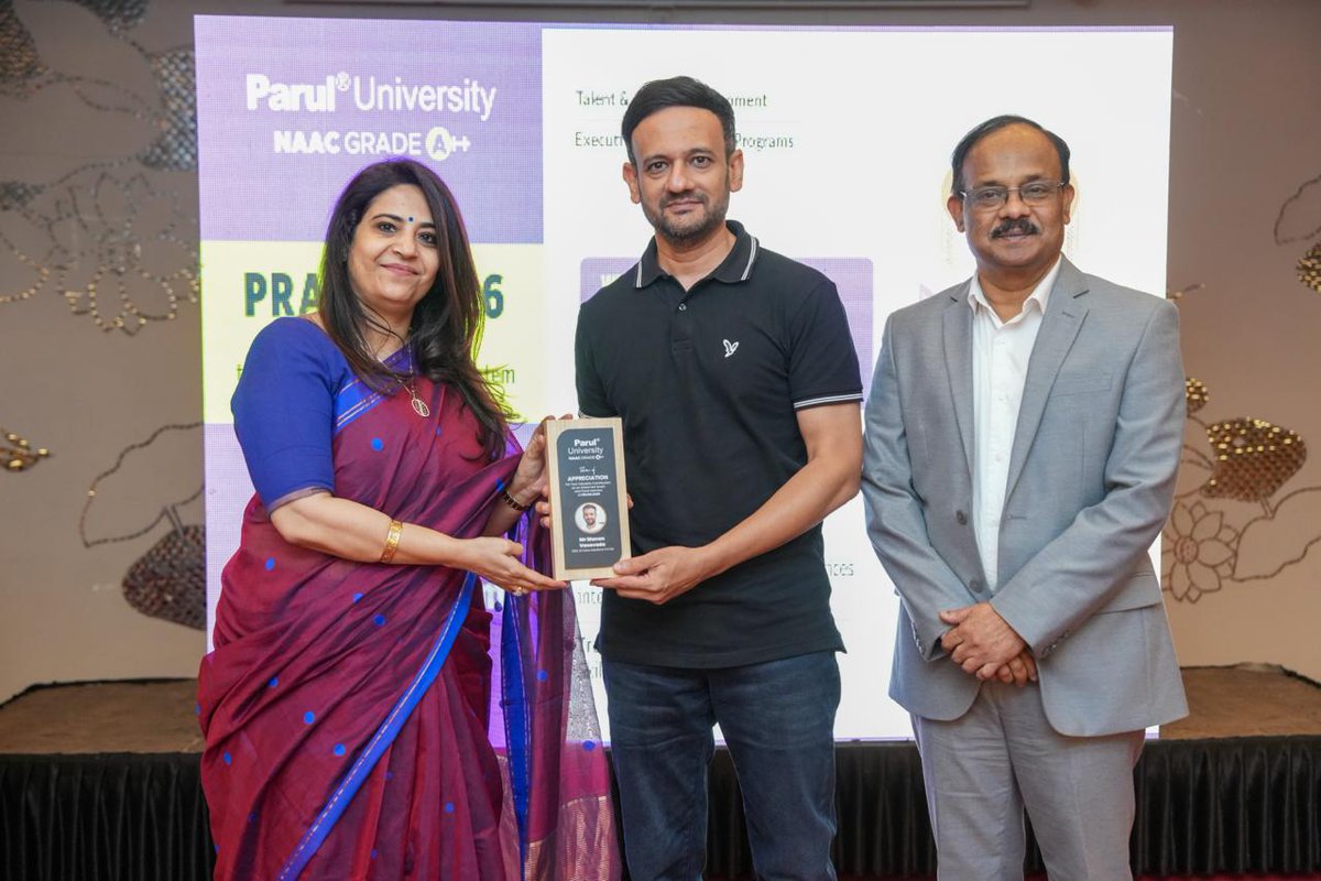 Parul University tweet media