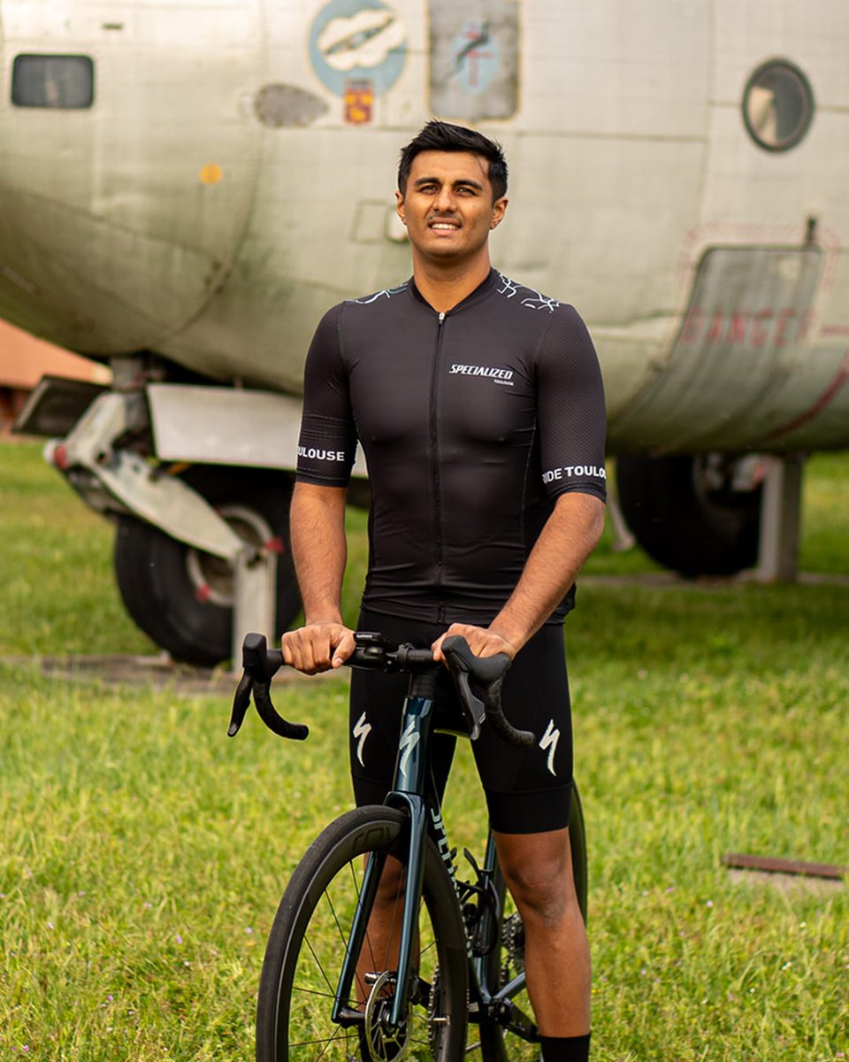 1er_RTP's tweet photo. 10 militaires de l’EAMT du 1er RTP participeront au Raid Neptune 2026 à vélo 🚴‍♂️

Ensemble, ils parcourront 1 000km entre @Toulouse et Sainte-Mère-Église au profit de l’Entraide Parachutiste.

Un défi sportif et solidaire porté par un même engagement.

#RaidNeptune #1RTP #Cyclisme https://t.co/VtKbF2Q0Ue
