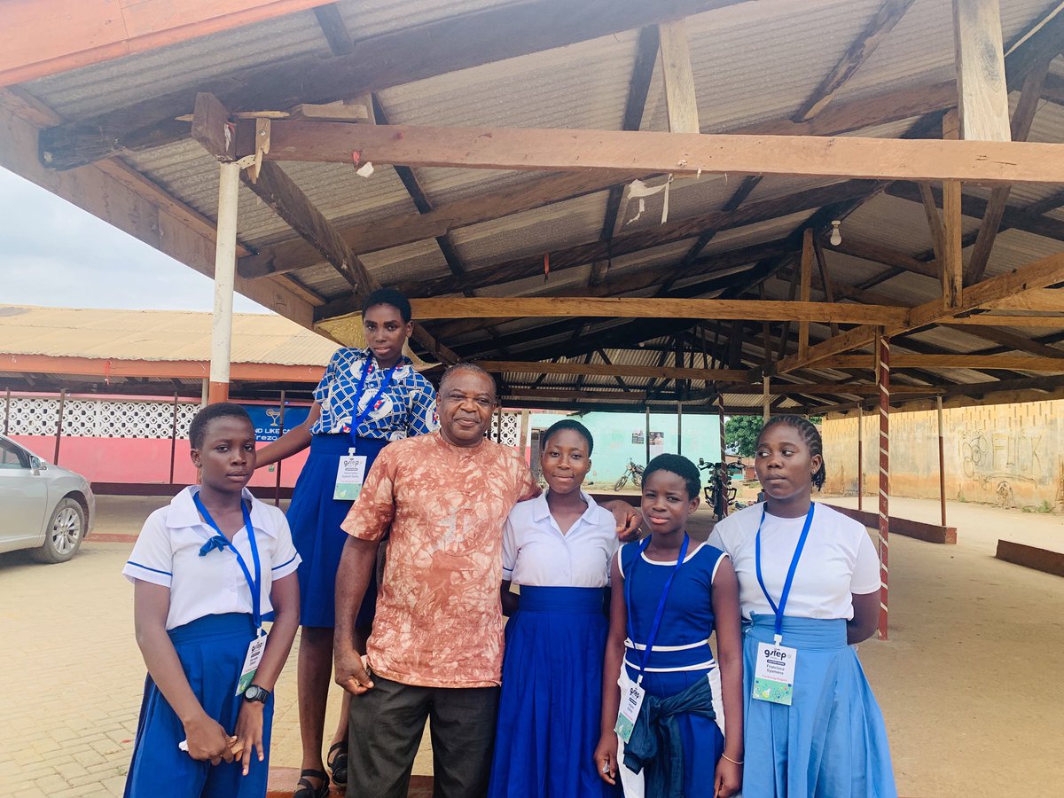 BiologyBri51873's tweet photo. 🧬🌍 We engaged a respected elder in our community and shared our Biopad vision for @GSTEP_GH 2026 🌱

Their advice and encouragement continue to inspire our journey toward community impact 🏆
#GSTEP #GSTEP2026 #GSTEPChallenge #STEMwithoutBorders https://t.co/iM0w7HzxSt
