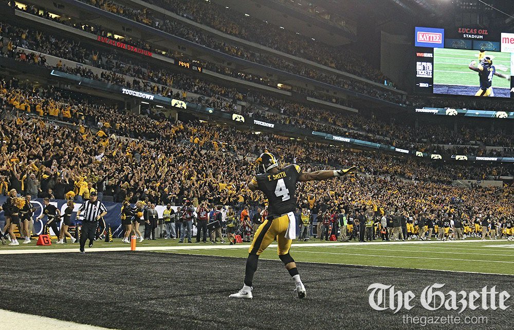 HawkeyeInsano's tweet photo. https://t.co/v8mJHyuXNl
