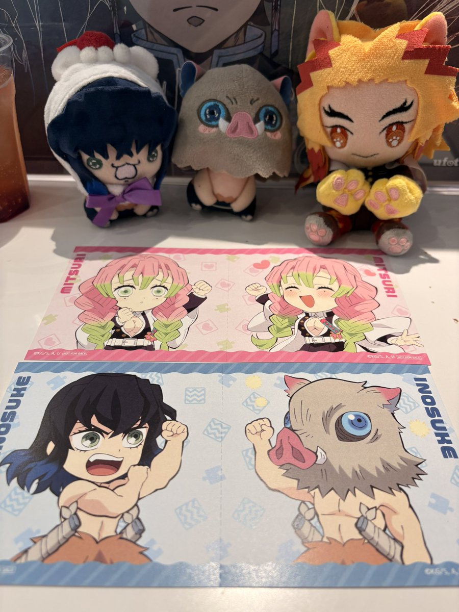 maoroserabbit's tweet photo. 煉獄さんバースデー来れて良かった❤️
安定の義勇(笑)来たからドリンク2つ追加したら、推し2人来たぁ〜❤️
大成功🥰✨ https://t.co/YtvyKWjppb
