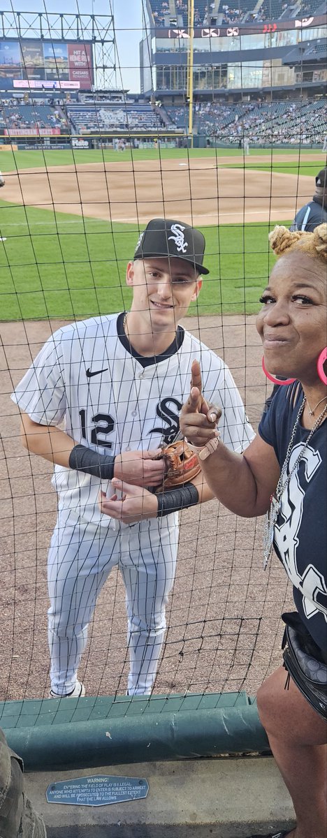 TheRealSoxChic's tweet photo. My boys ain't tripping!! πͺπͺ They carry BIG BATS !
#MiguelVargas
#ColsonMontgomery
#SoxChic #MyFavWhiteSox
#LGWS https://t.co/DAxcvKGJ5q