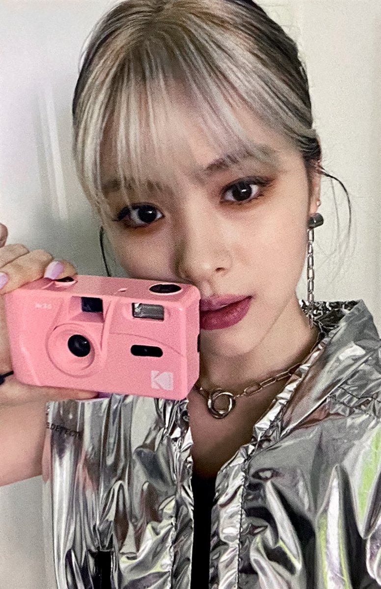 ITZY イェジ　LOCO CRAZY IN LOVE トレカ　lazada itzyイェジ crazyinlove - メルカリ