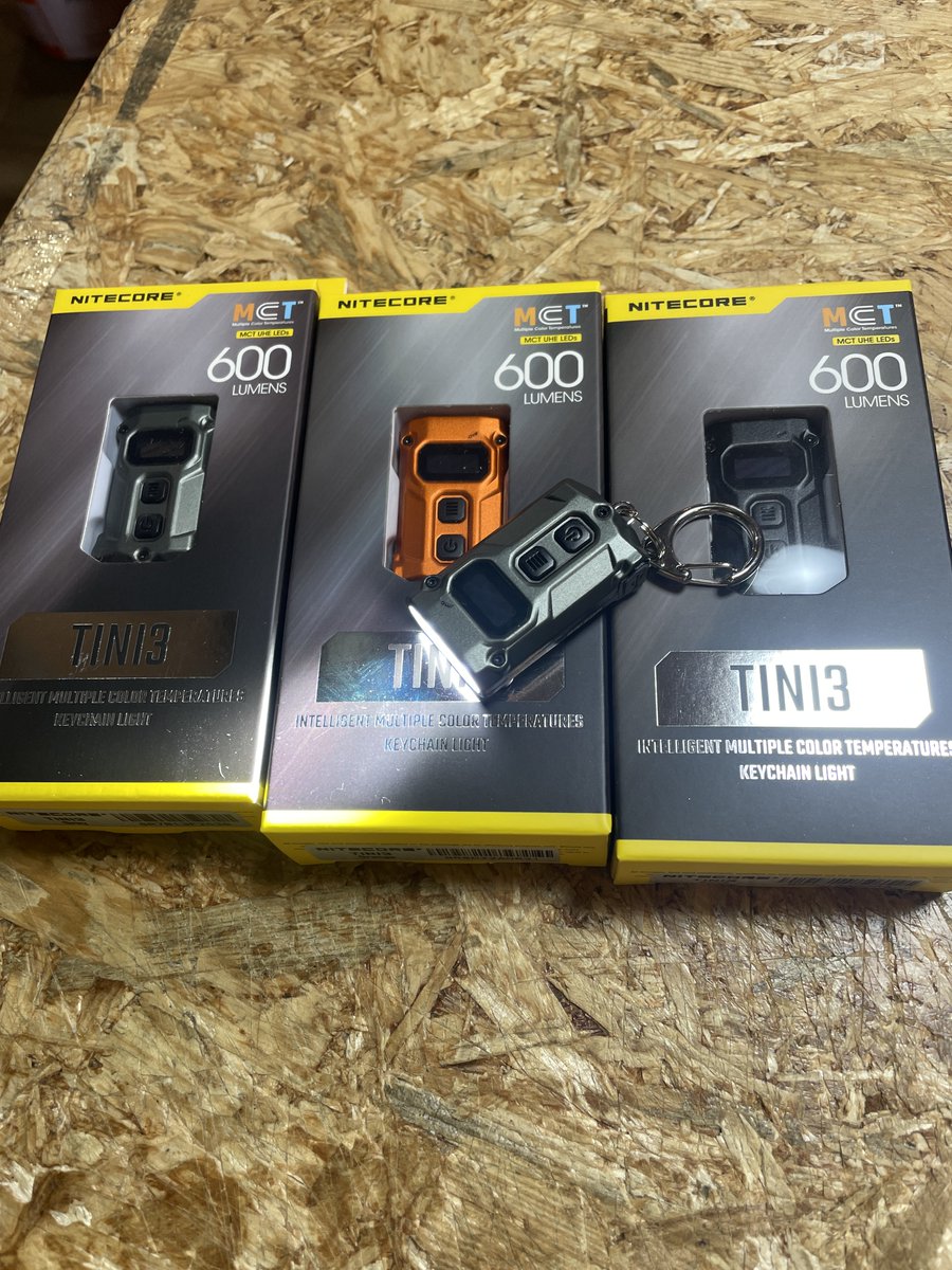 CranksOutdoors's tweet photo. 今春にリリースされた #NITECORE #TINI3 #キーホルダー #LEDライト 重さ23gで最大光量600ルーメン #YAMAHACK で紹介されてから一気に店頭メーカーともに在庫がなくなってます カラーによって次回入荷未定となっています
#camp #kobe #outdoor #キャンプ #神戸 #アウトドア #ナイトコア #ティニ3 https://t.co/jr4X3NoDz3