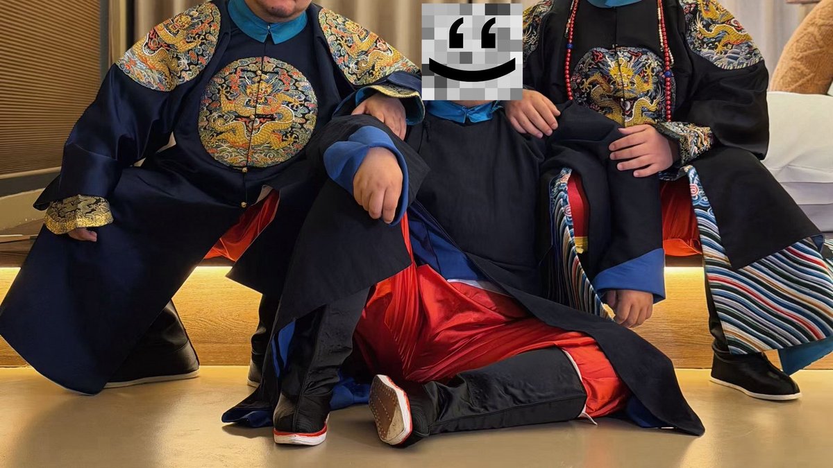 pbszzy's tweet photo. 小太监同时伺候两位王爷，让你爽到了 https://t.co/895ICDe506