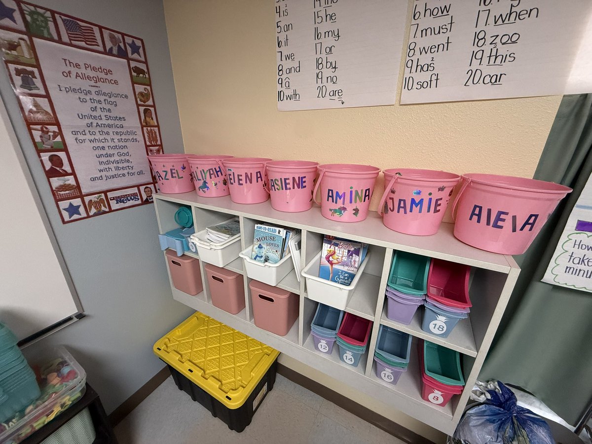 KMcGuire_teach's tweet photo. Teacher win! .30 Easter baskets made into end of the year buckets! Sticks were included 😍😍 #teachersofx #summed #kindergarten https://t.co/9MRpgkXS6l