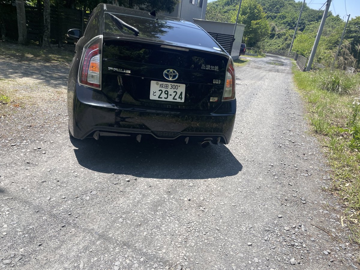けんけん tweet media