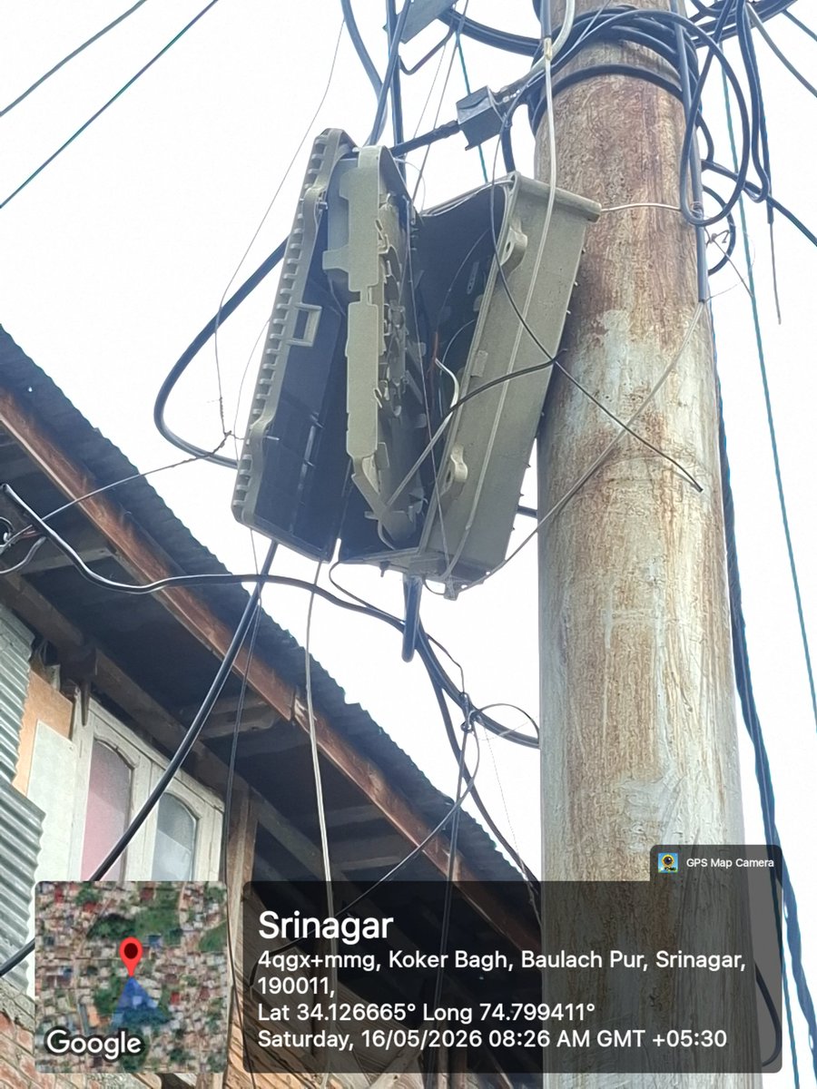 KASHMIR_______'s tweet photo. @JioCare I have complained many times but no technician has visited yet. The fiber distribution box outside my home is badly damaged and left open which may affect the connection and safety.
Registered Mobile Number:- 7006222597
Location:- Zoonimar, Srinagar J&amp;K, India 190011 https://t.co/dWYrUCQ3rA
