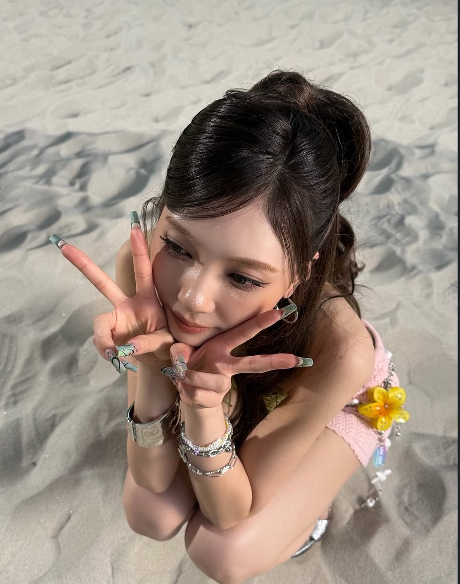 mayuka pics tweet media