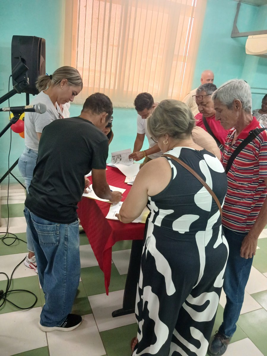 Empresa Carnica Habana tweet media