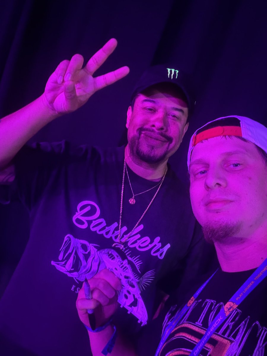 Carnage_POV's tweet photo. Thank you @Kuavo @GuyBlaze and @H3CZ for taking time out of your day to take pics with me. Y’all made my 30th birthday a great one. https://t.co/RxzQk59qV3
