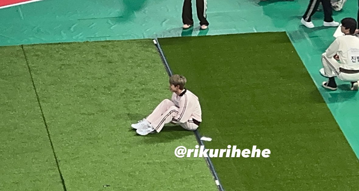 no context yucat tweet media